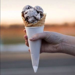 Meet your Posher, Daniela